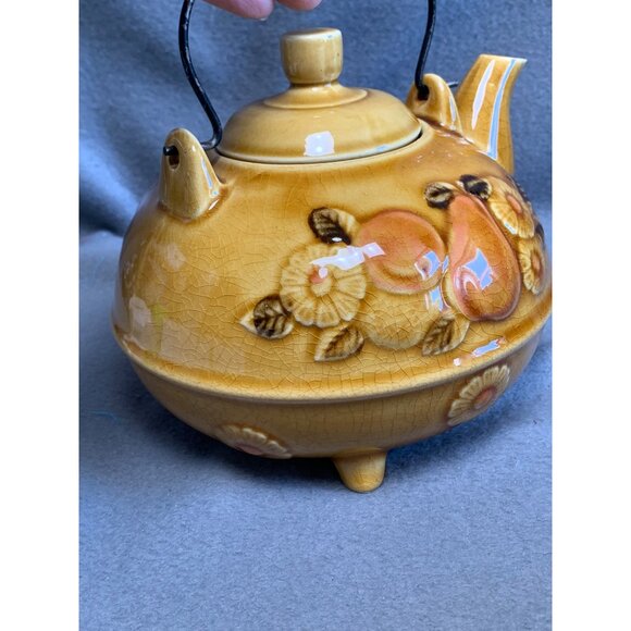 Vintage Japanese 70s Three-Toed Teapot With Fruit & Flower Design - Picture 9 of 15